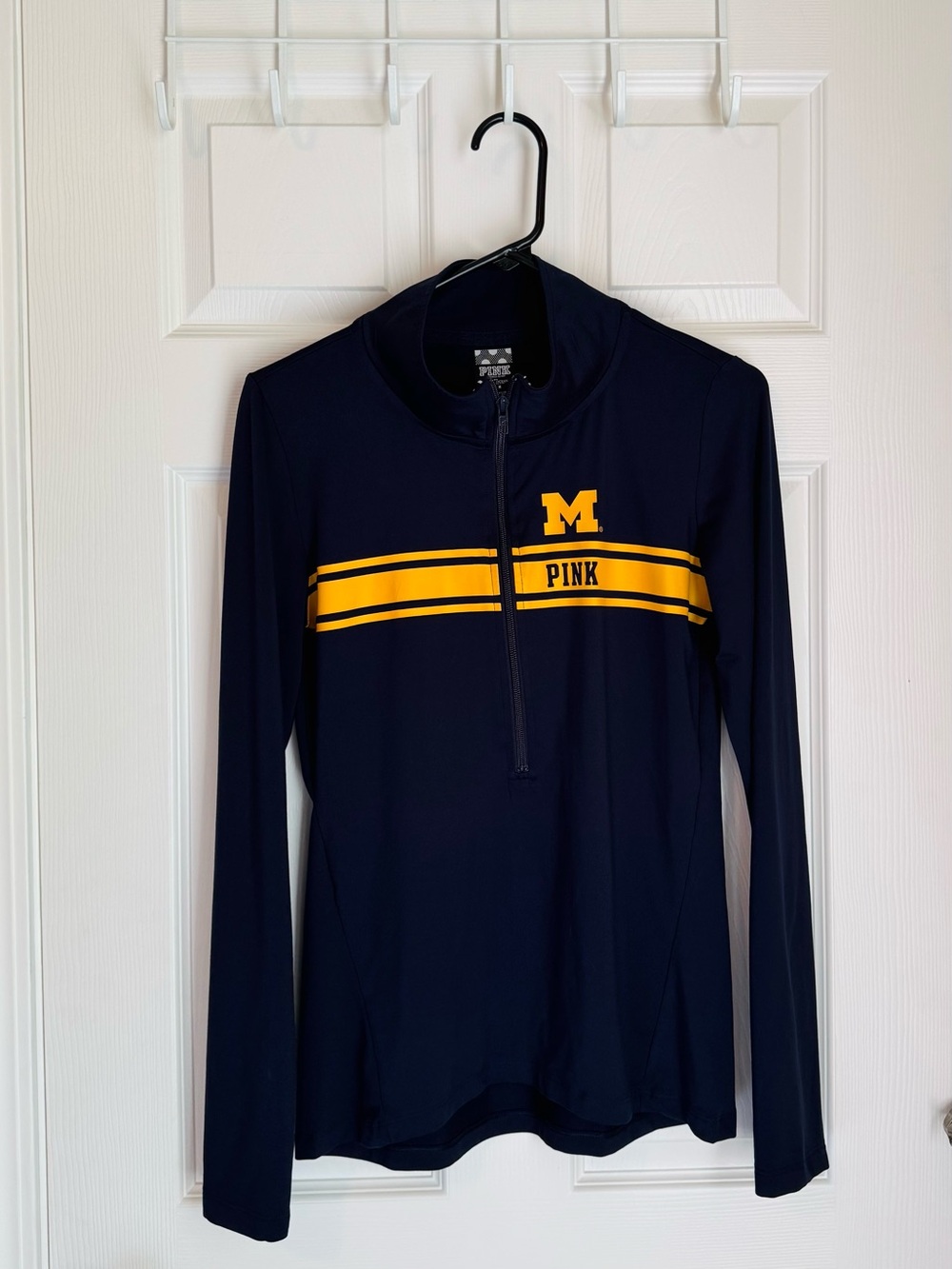 Women’s U of M Quarter Zip 💛💙